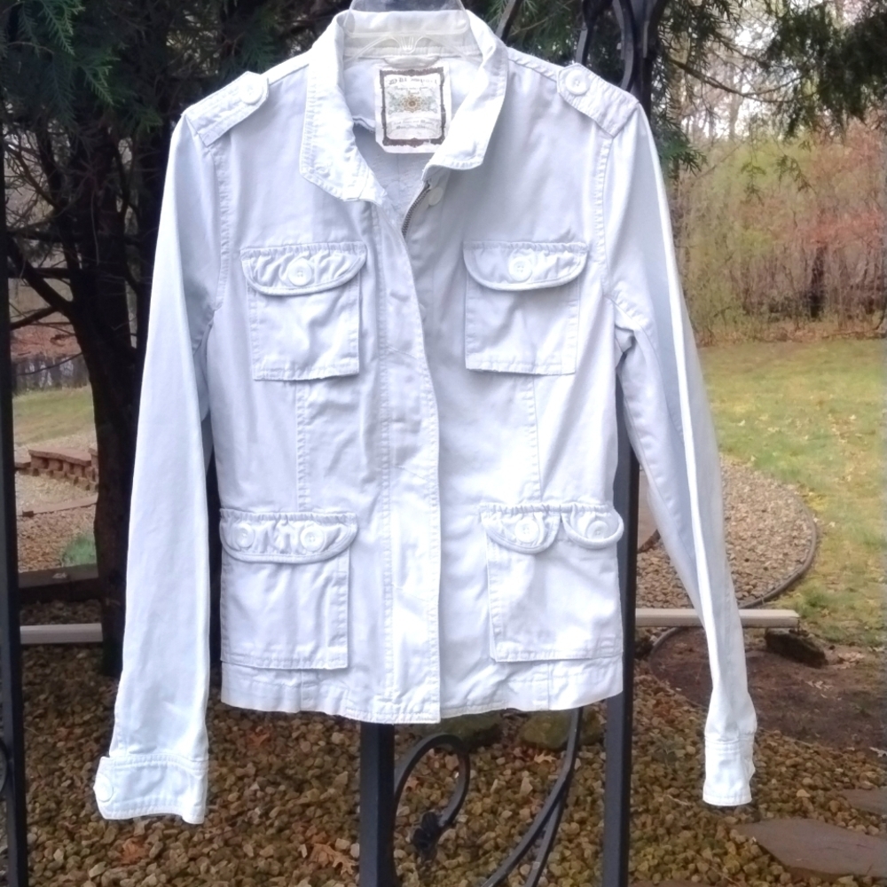 D B Sport cotton embroidered faded jean jacket size medium